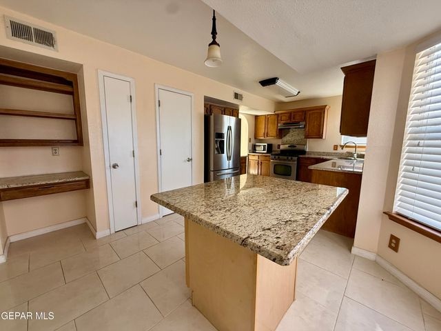 1301 TIERRA ROJA Street, El Paso, TX 79912