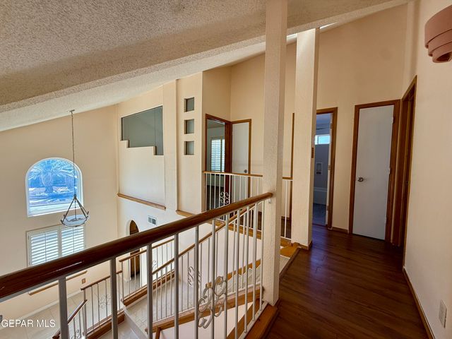 1301 TIERRA ROJA Street, El Paso, TX 79912