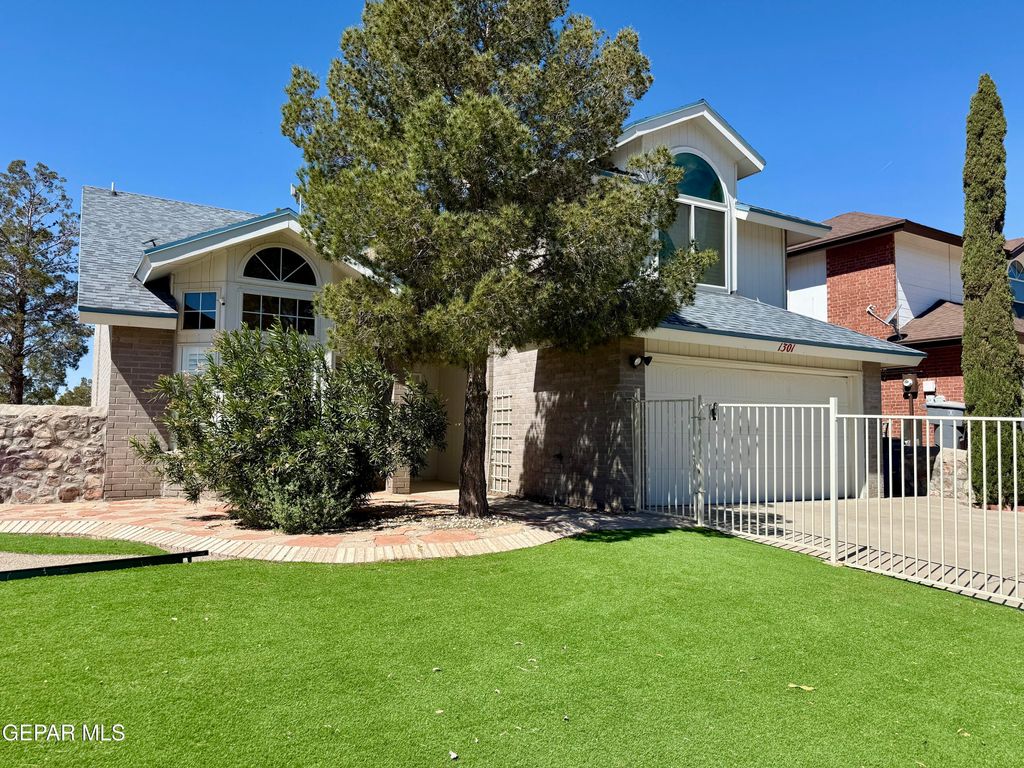 1301 TIERRA ROJA Street, El Paso, TX 79912