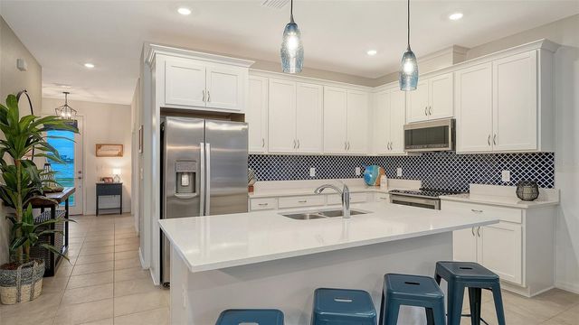 7448 CABIN LANE, Lakewood Ranch, FL 34240