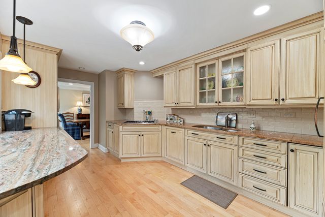 5 Court Of Conn River Valley, Lincolnshire, IL 60069