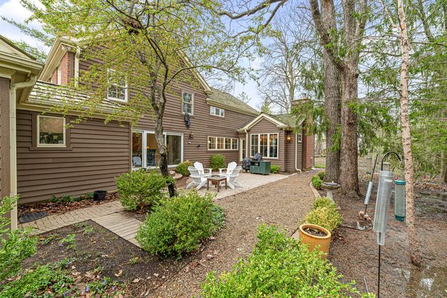 5 Court Of Conn River Valley, Lincolnshire, IL 60069
