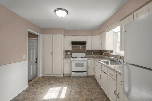 4230 Zane Avenue N, Crystal, MN 55422