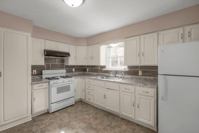 4230 Zane Avenue N, Crystal, MN 55422