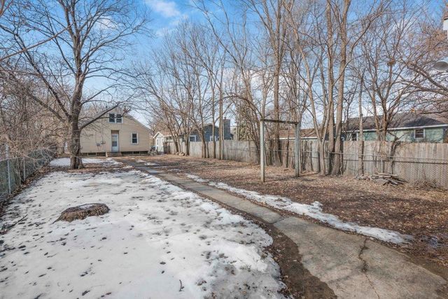 4230 Zane Avenue N, Crystal, MN 55422