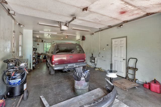 703 Burnt Tanyard Road, Salem, SC 29676