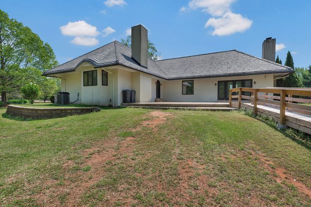 703 Burnt Tanyard Road, Salem, SC 29676