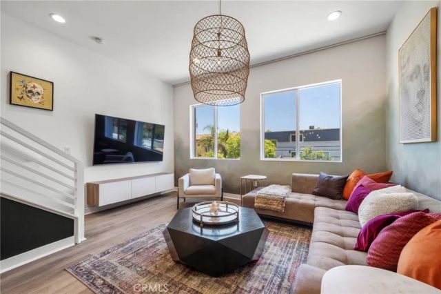 205 Elm, Long Beach, CA 90802