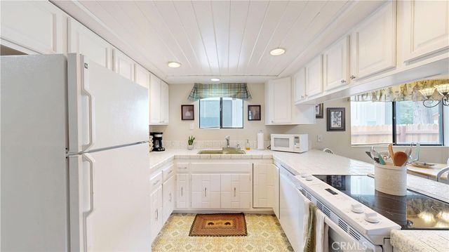 301 E Angeles, Big Bear City, CA 92314