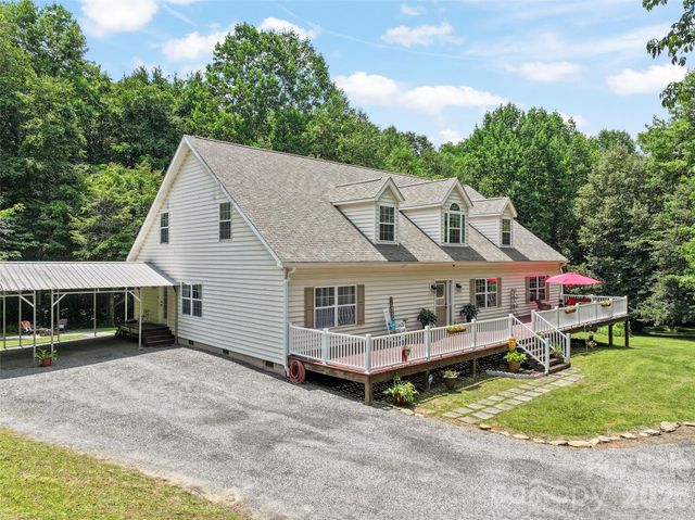 165 Sequoyah Drive, Waynesville, NC 28785