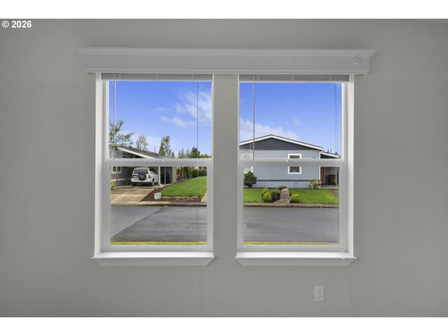 310 PITNEY Ln 71, Junction City, OR 97448