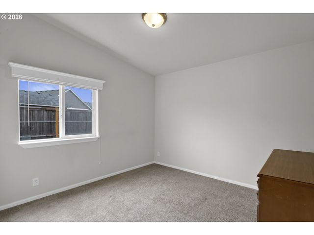 310 PITNEY Ln 71, Junction City, OR 97448