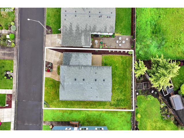 310 PITNEY Ln 71, Junction City, OR 97448