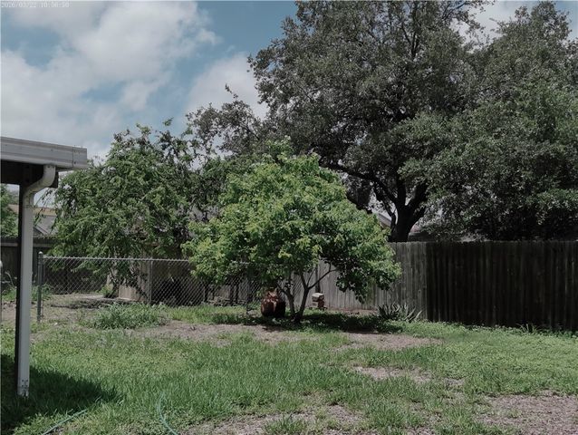 5026 Eider Dr, Corpus Christi, TX 78413