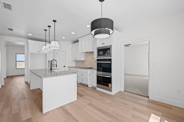 5423 County Road 6100, Lubbock, TX 79415