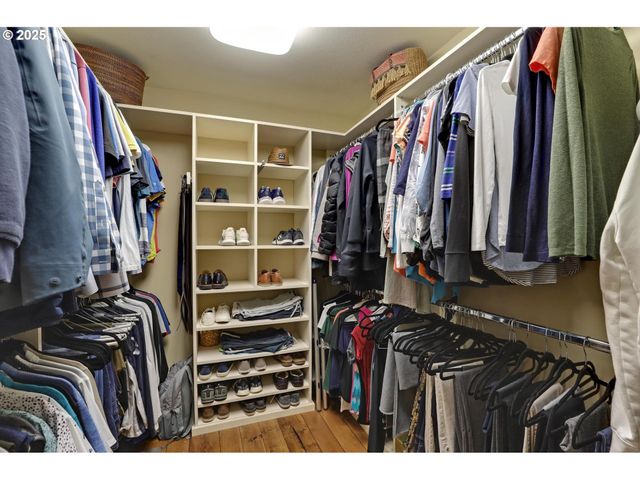 2735 GLEN EAGLES Rd, Lake Oswego, OR 97034