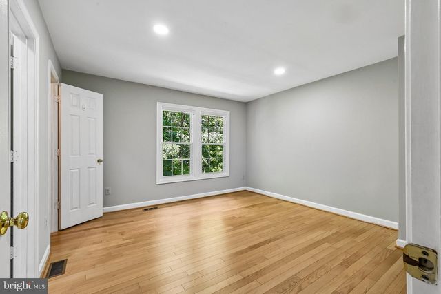 10628 ALISON DR, Burke, VA 22015