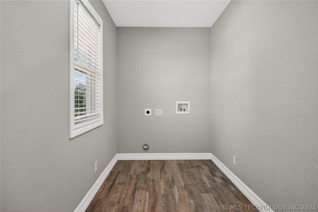 11736 E 450 Road, Claremore, OK 74017