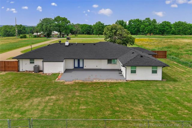 11736 E 450 Road, Claremore, OK 74017