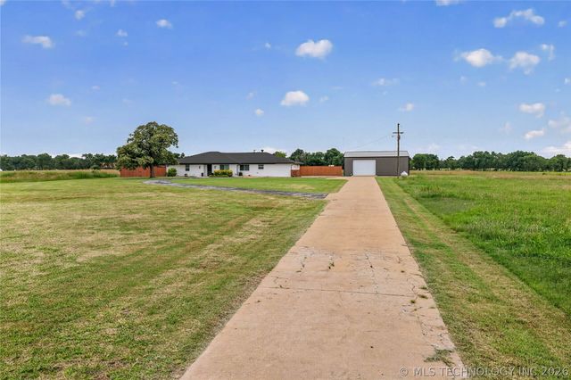 11736 E 450 Road, Claremore, OK 74017
