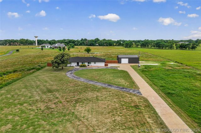 11736 E 450 Road, Claremore, OK 74017