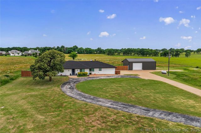 11736 E 450 Road, Claremore, OK 74017
