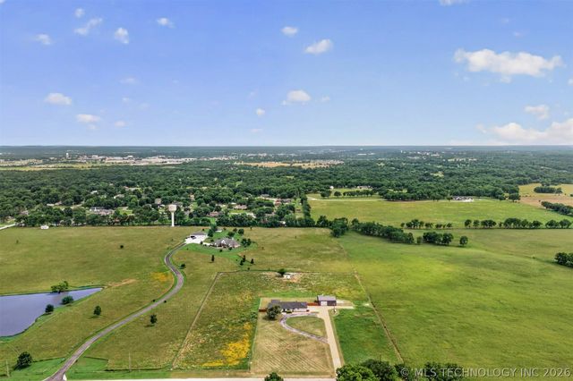 11736 E 450 Road, Claremore, OK 74017