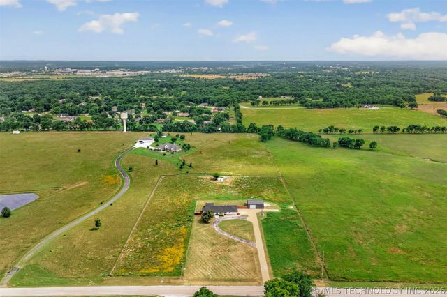11736 E 450 Road, Claremore, OK 74017