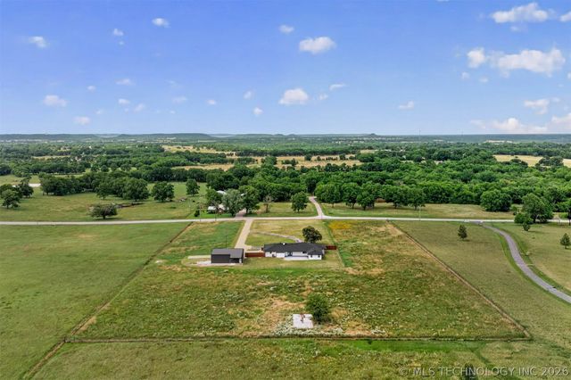 11736 E 450 Road, Claremore, OK 74017