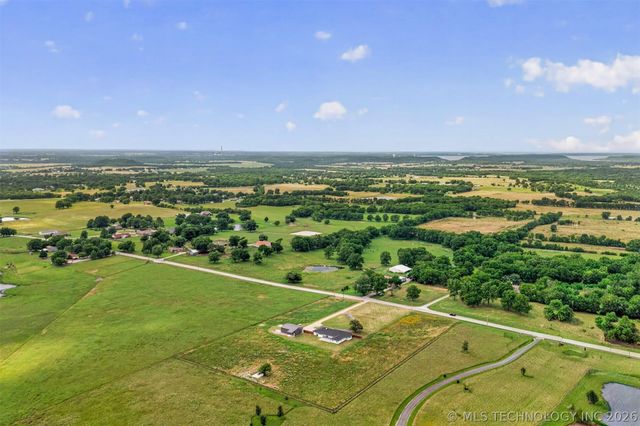 11736 E 450 Road, Claremore, OK 74017