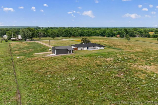 11736 E 450 Road, Claremore, OK 74017