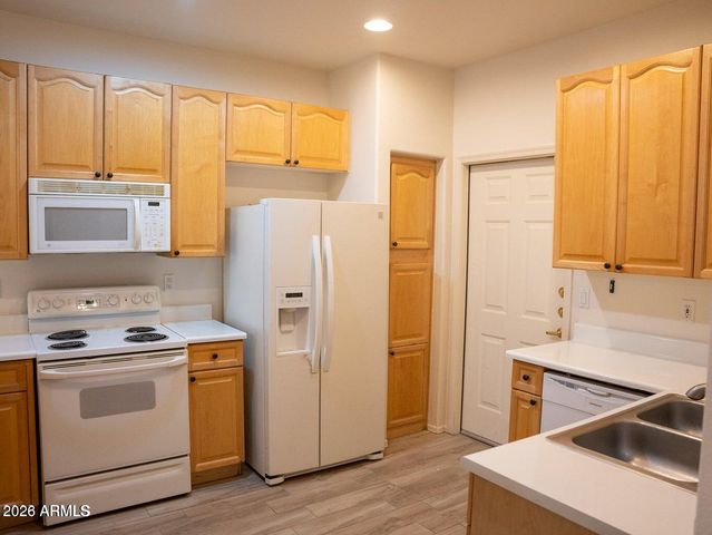 4200 N 82ND Street 1002, Scottsdale, AZ 85251