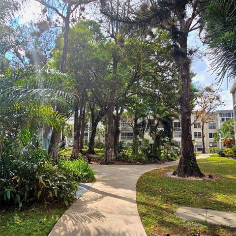 4898 NW 29th Court 412, Lauderdale Lakes, FL 33313