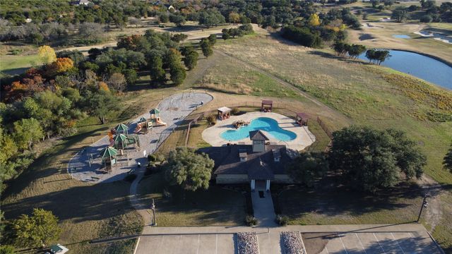 8213 Fullerton Drive, Cleburne, TX 76033