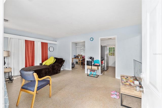 305 NW 34TH STREET, Gainesville, FL 32607