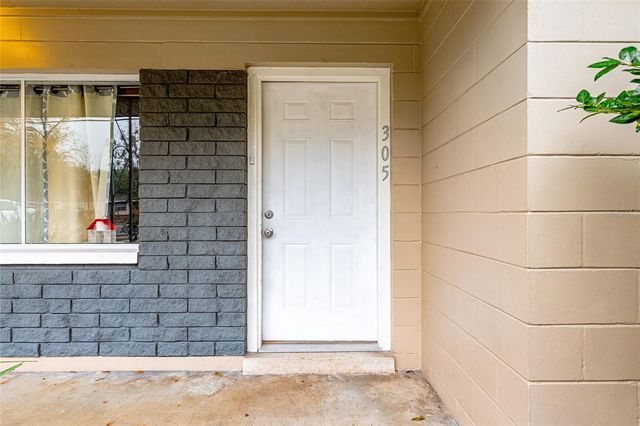 305 NW 34TH STREET, Gainesville, FL 32607