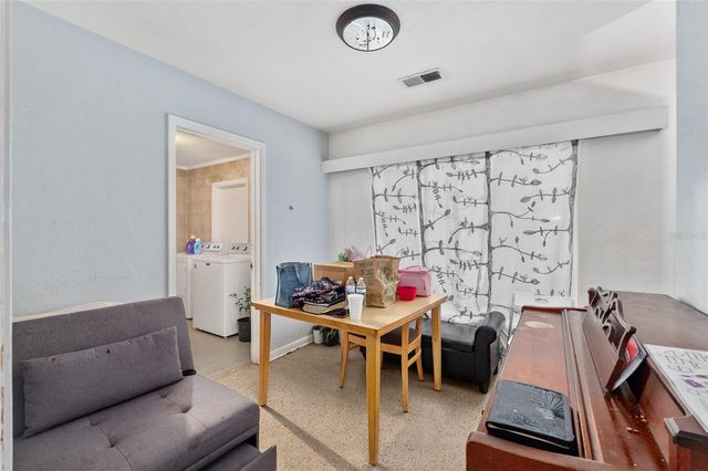 305 NW 34TH STREET, Gainesville, FL 32607