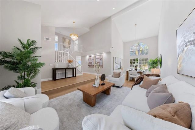 1941 N Onyx, Walnut, CA 91789