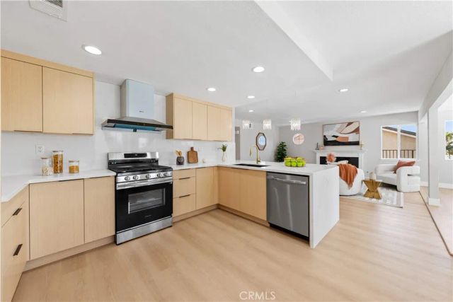 1941 N Onyx, Walnut, CA 91789