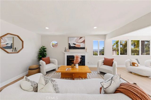 1941 N Onyx, Walnut, CA 91789