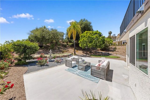 1941 N Onyx, Walnut, CA 91789