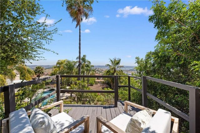 1941 N Onyx, Walnut, CA 91789