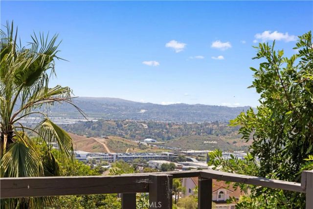 1941 N Onyx, Walnut, CA 91789