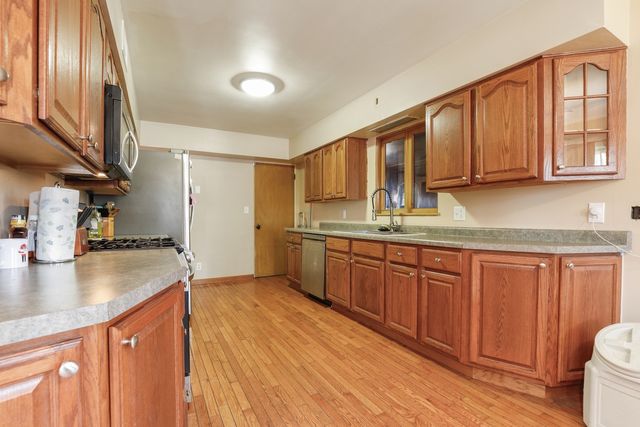 801 N Alann Drive, Joliet, IL 60435