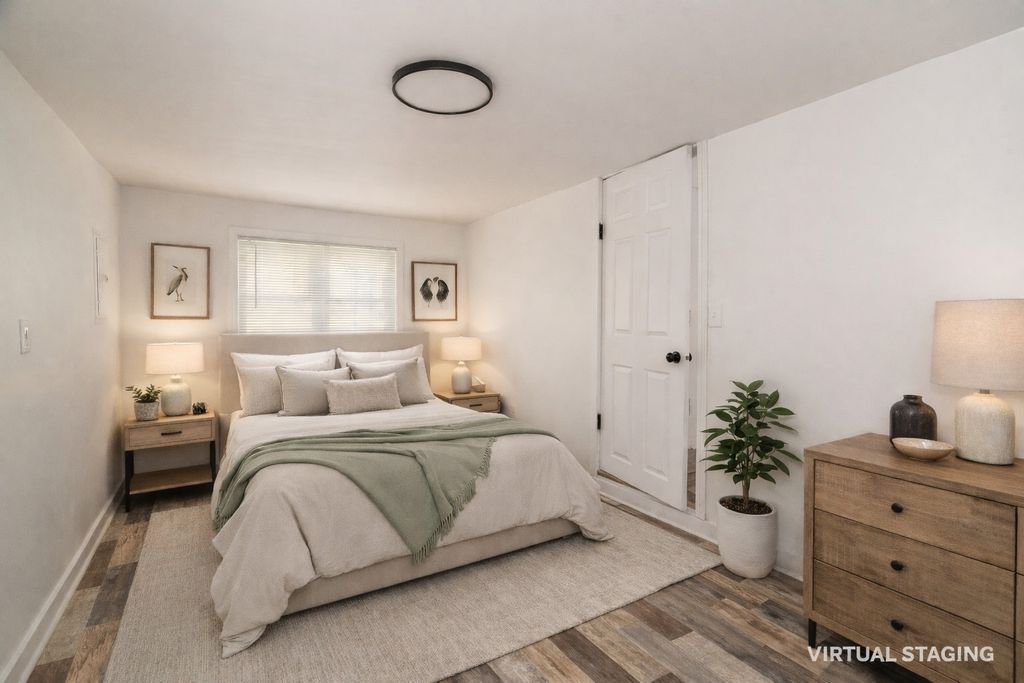 Image 16 of property listing at 905 Airport Road, Mt Vernon, IL 62864