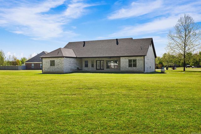 405 Sandy Creek Drive, Ward, AR 72176