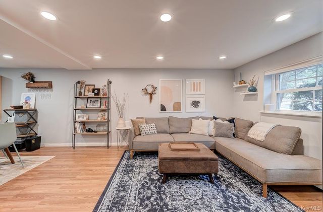 4 Forge Gate Drive F3, Cold Spring, NY 10516