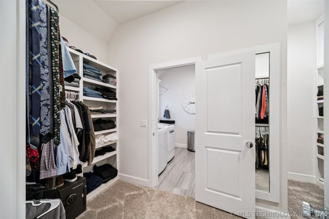 7201 N Hawthorne Lane, Owasso, OK 74055