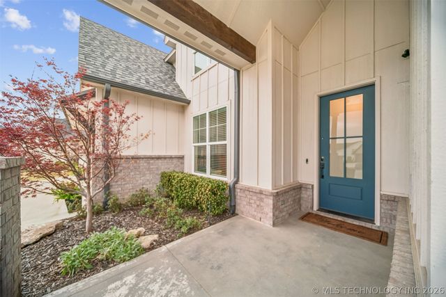 7201 N Hawthorne Lane, Owasso, OK 74055