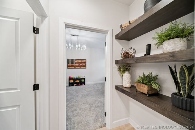 7201 N Hawthorne Lane, Owasso, OK 74055